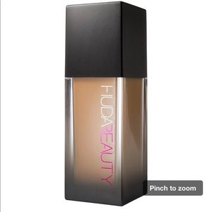 HUDA Beauty foundation